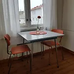 - Fyrvokterboliger شقة