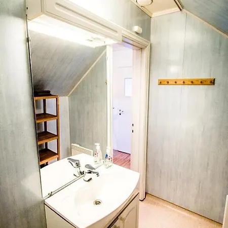 - Fyrvokterboliger Apartament Utsira